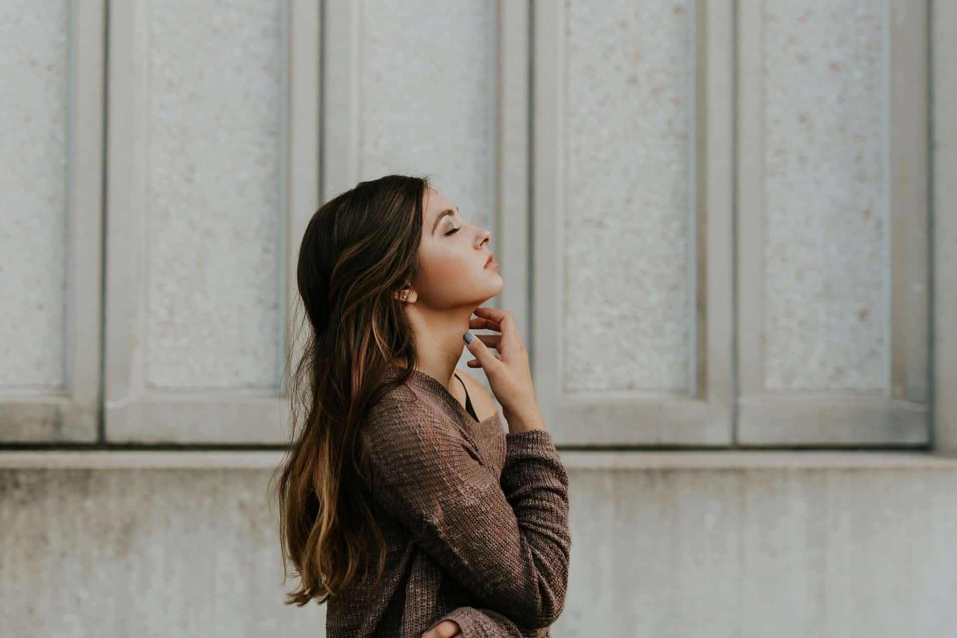 If you want to get your day started on a positive note, say hello to these 8 morning rituals