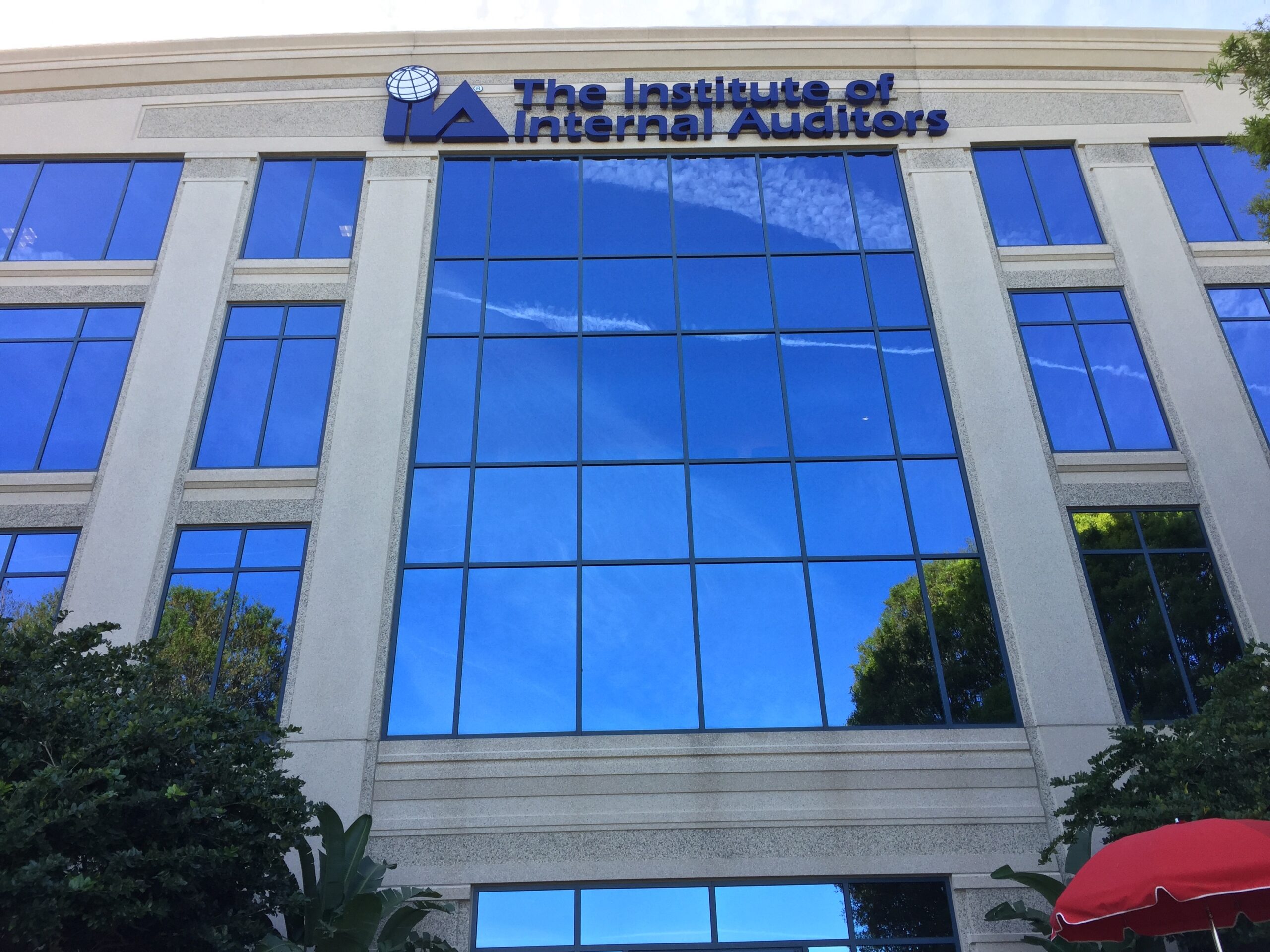 Internal auditors expand their scope