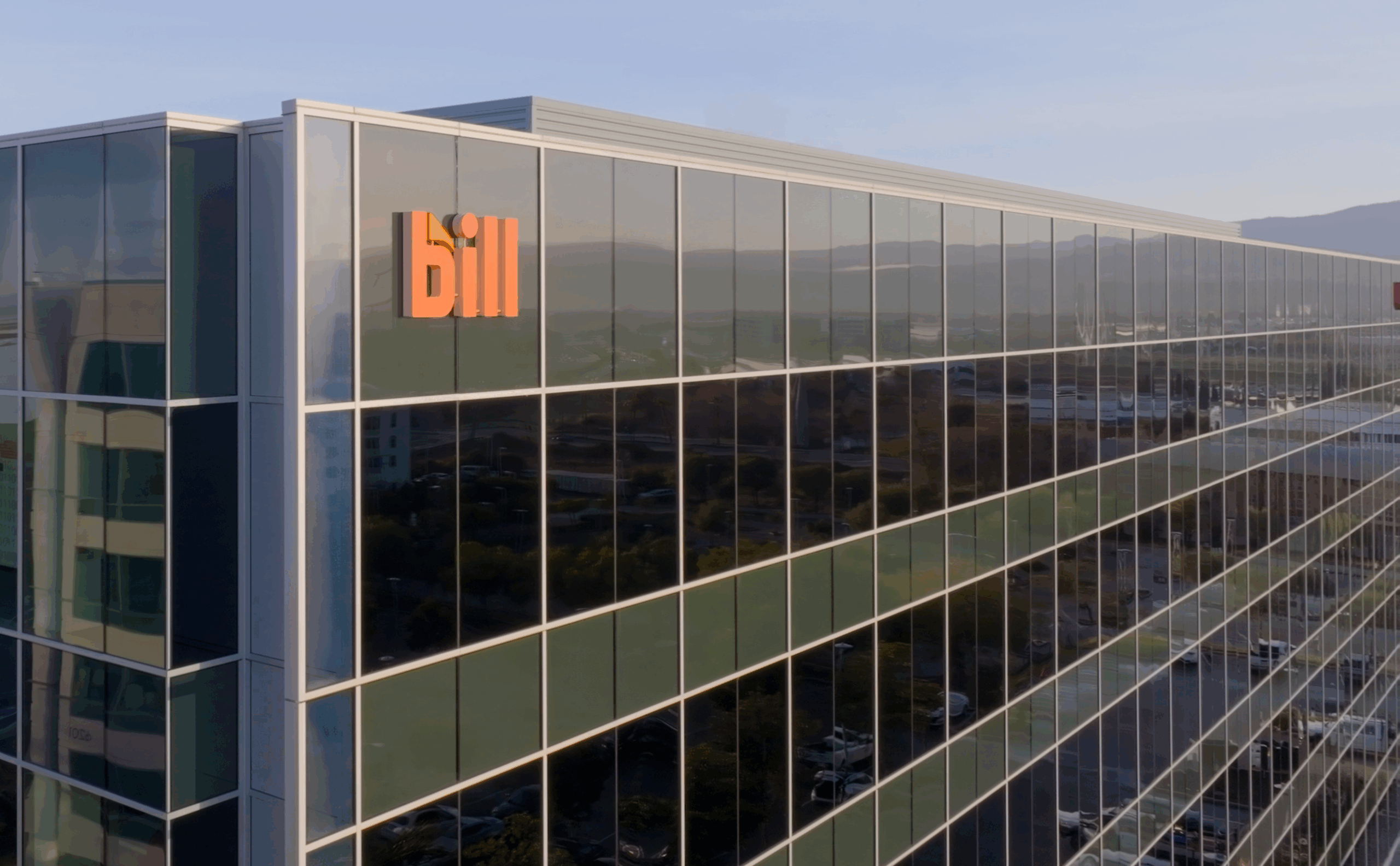 Tech news: Bill touts high-yield cash accounts